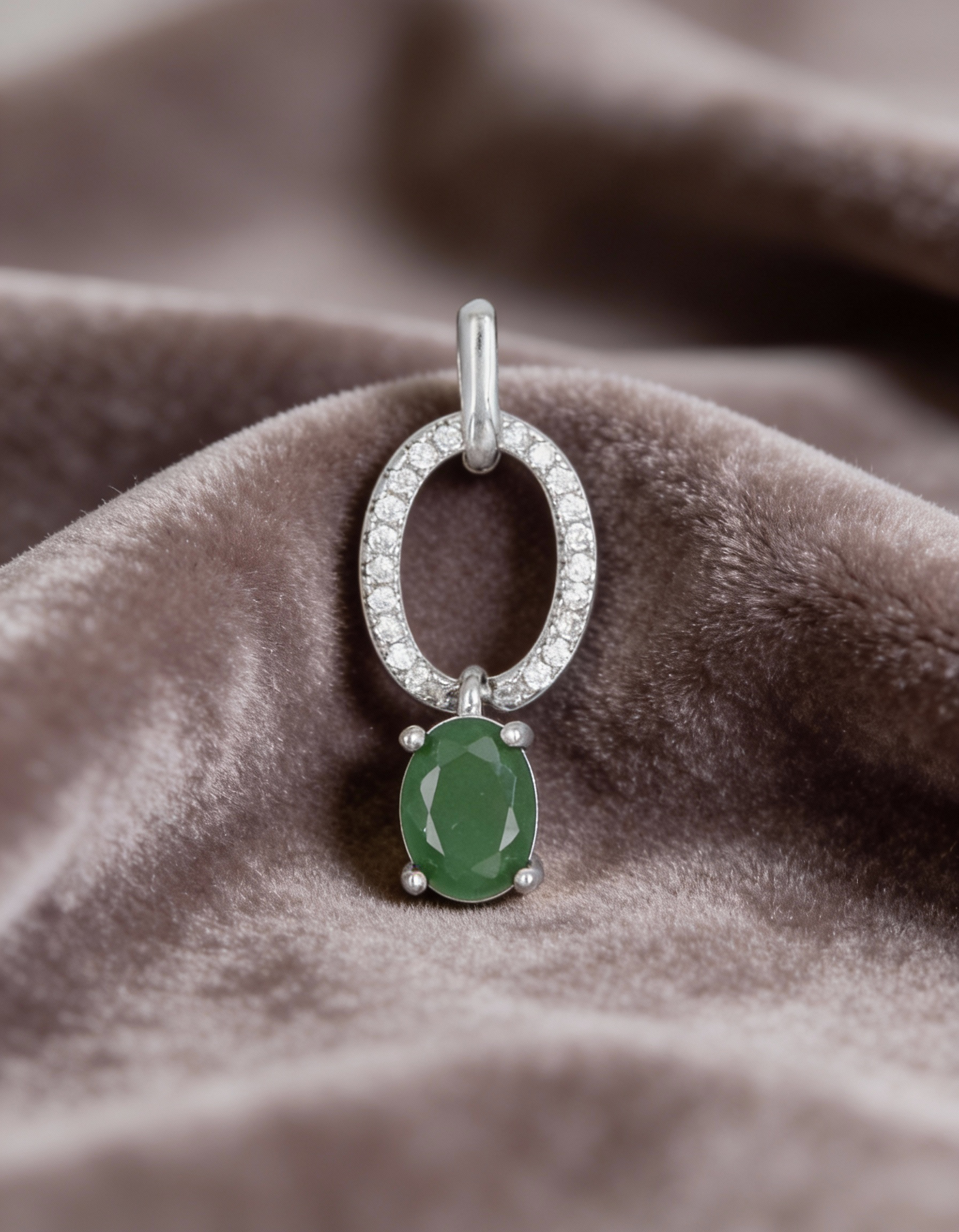 freepik__img1-sterling-silver-pendant-on-muted-velvet-soft-__95944